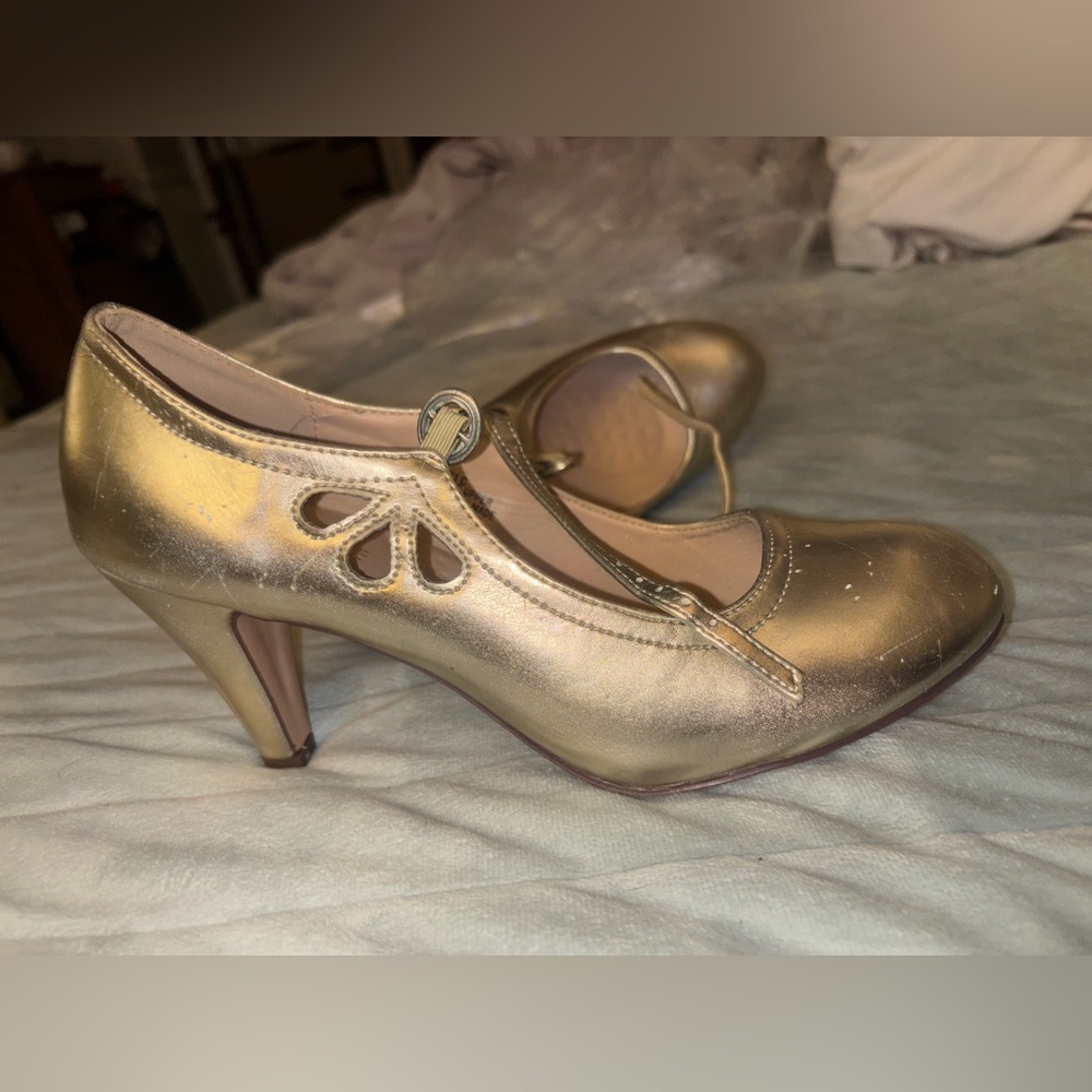 Chase + Chloe Gold Maryjane’s
